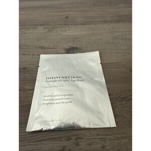 TRISH MCEVOY Instant Solutions Triangle of Light Eye Mask .07 Fl Oz New